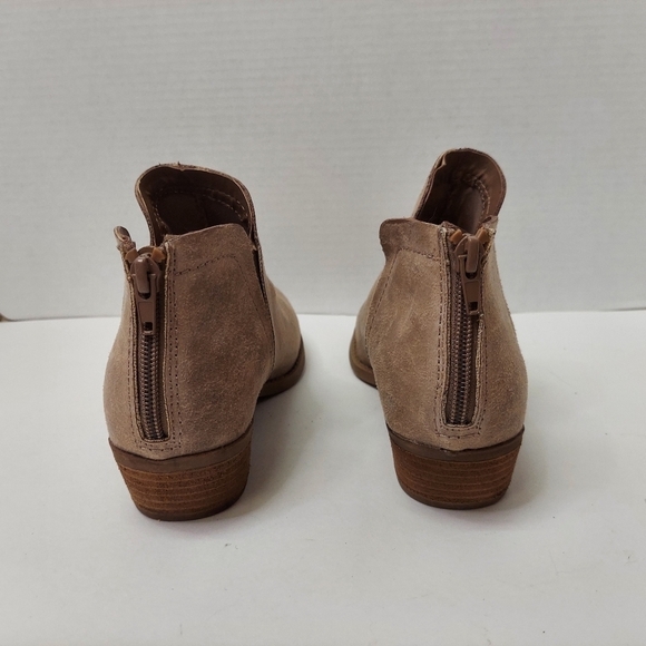 Carlos by Carlos Santana Booties Tan Brown Faux Suede Ankle Boots (DAMAGED) - Picture 3 of 9